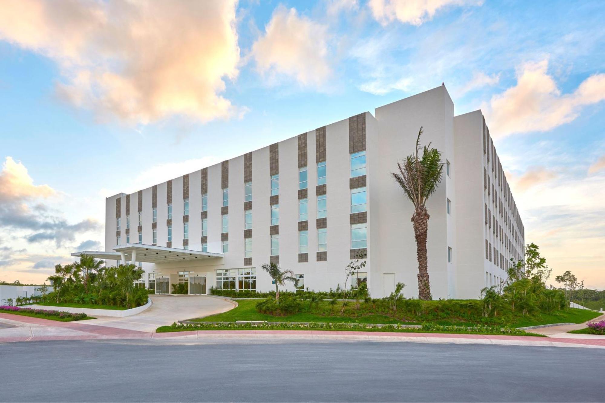Apart-hotel Express By Marriott Cancun Aeropuerto Alfredo V. Bonfil